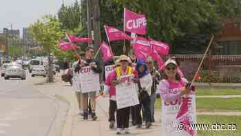 Striking workers at North York LTC home say replacement workers not providing quality service to seniors