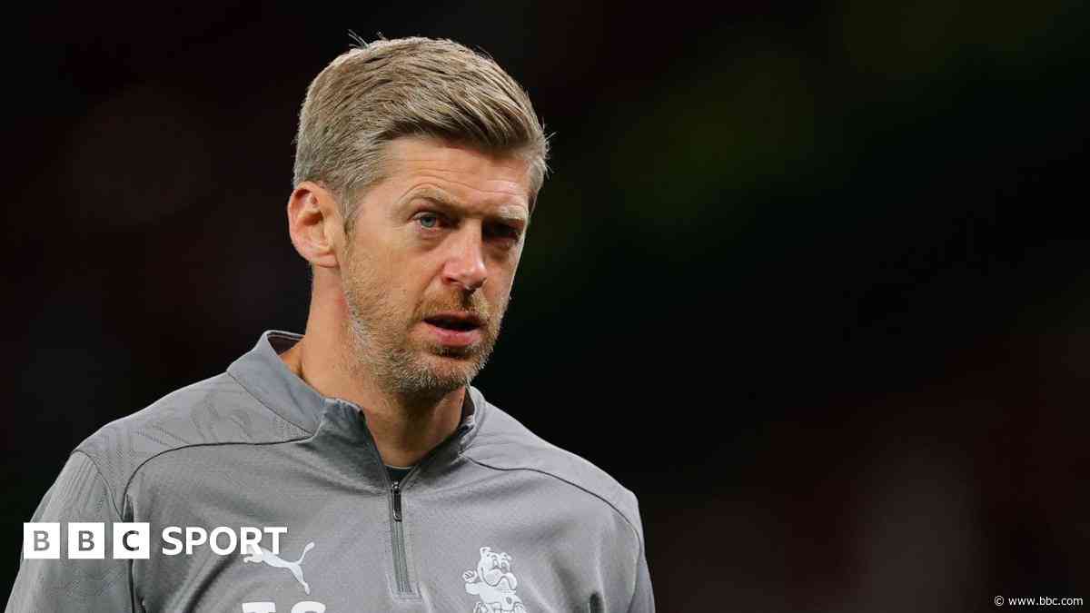 Stead and Carr join Bristol Rovers' coaching team