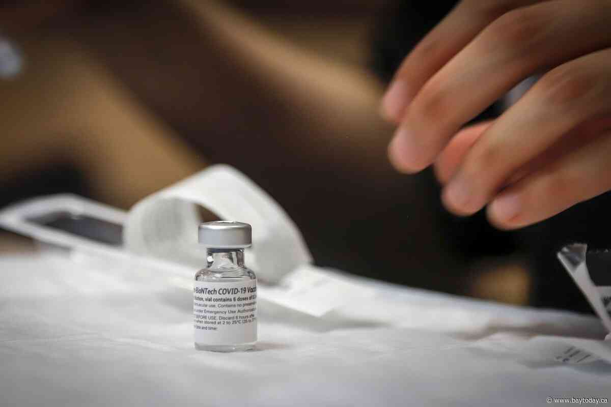 Alberta government to start charging residents for COVID-19 shots this fall
