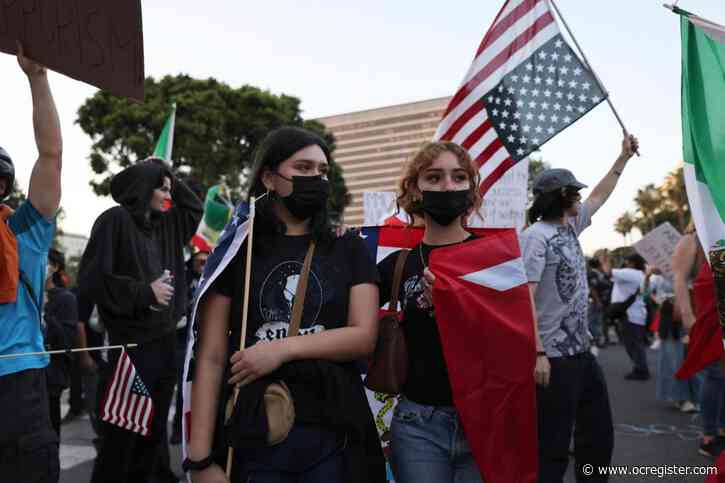 Mexico’s president calls for no ICE raids during Mexico-Dominican Republic soccer match