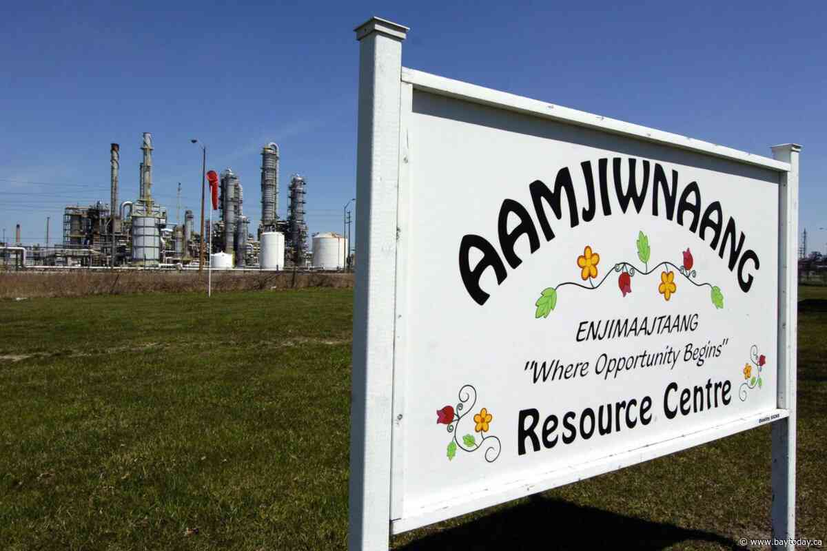 Ontario First Nation issues partial evacuation notice over high benzene levels