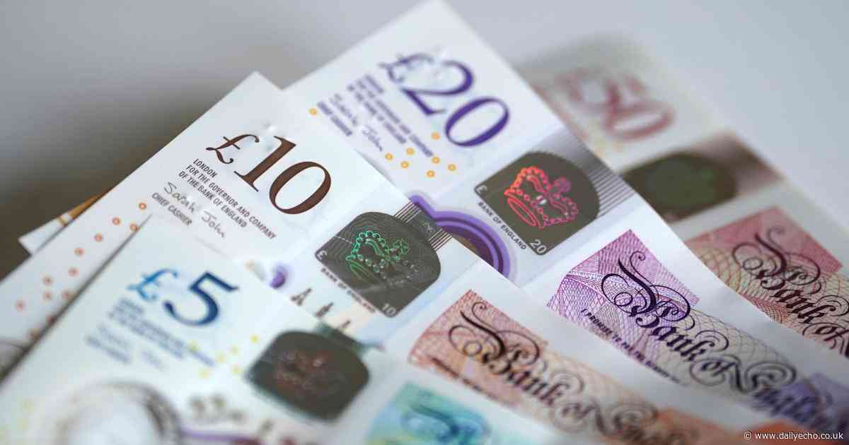 Women named for not paying minimum wage