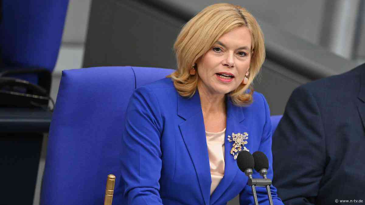 "Plenarsaal ist keine Bühne": Klöckner fordert von Abgeordneten Verzicht auf zu legeren Kleidungsstil