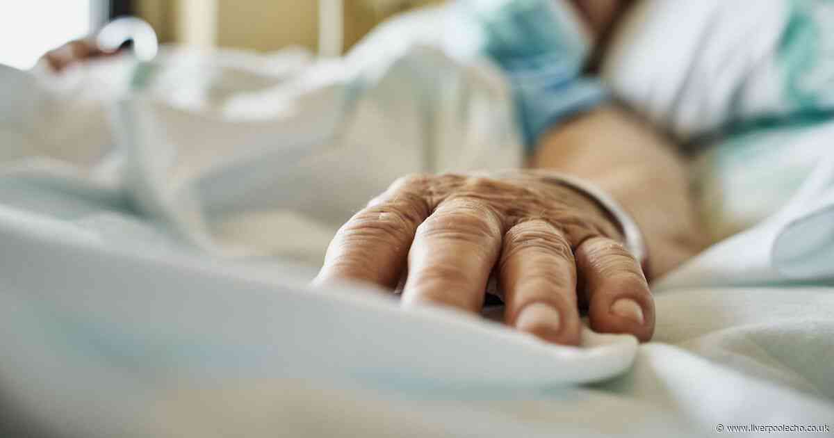 Nimbus Covid variant 'with very painful symptom' sees UK hospital cases rise