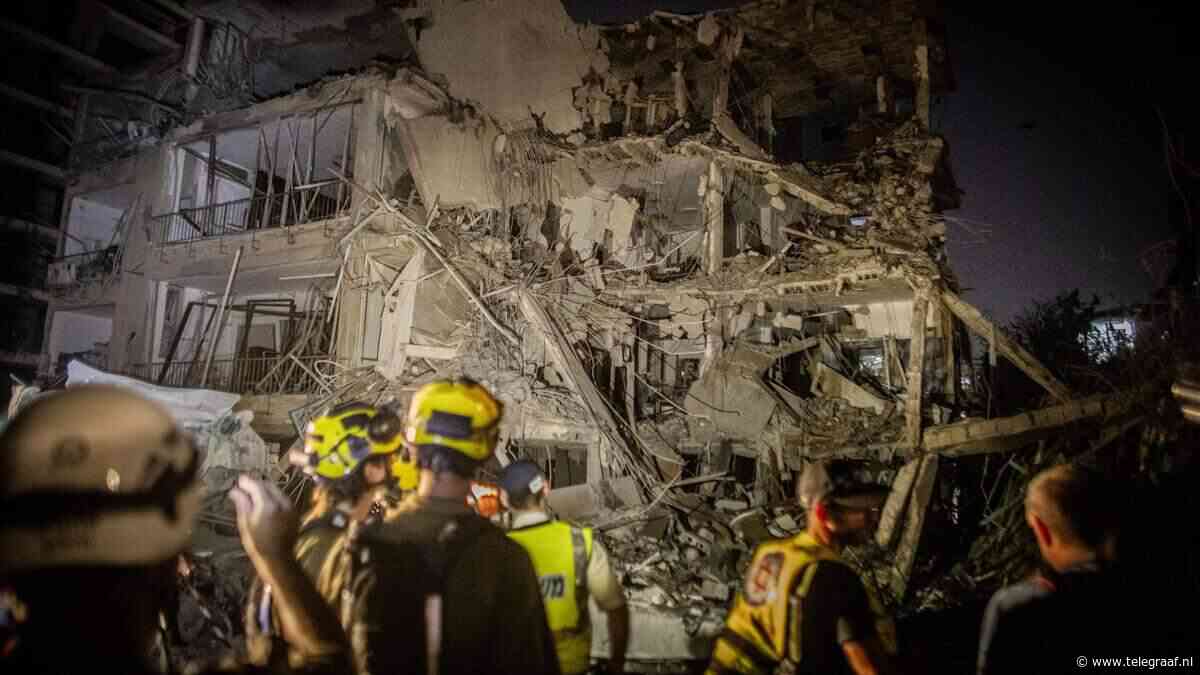 LIVE | Iran bestookt Israël met tientallen nieuwe raketten, Tel Aviv getroffen