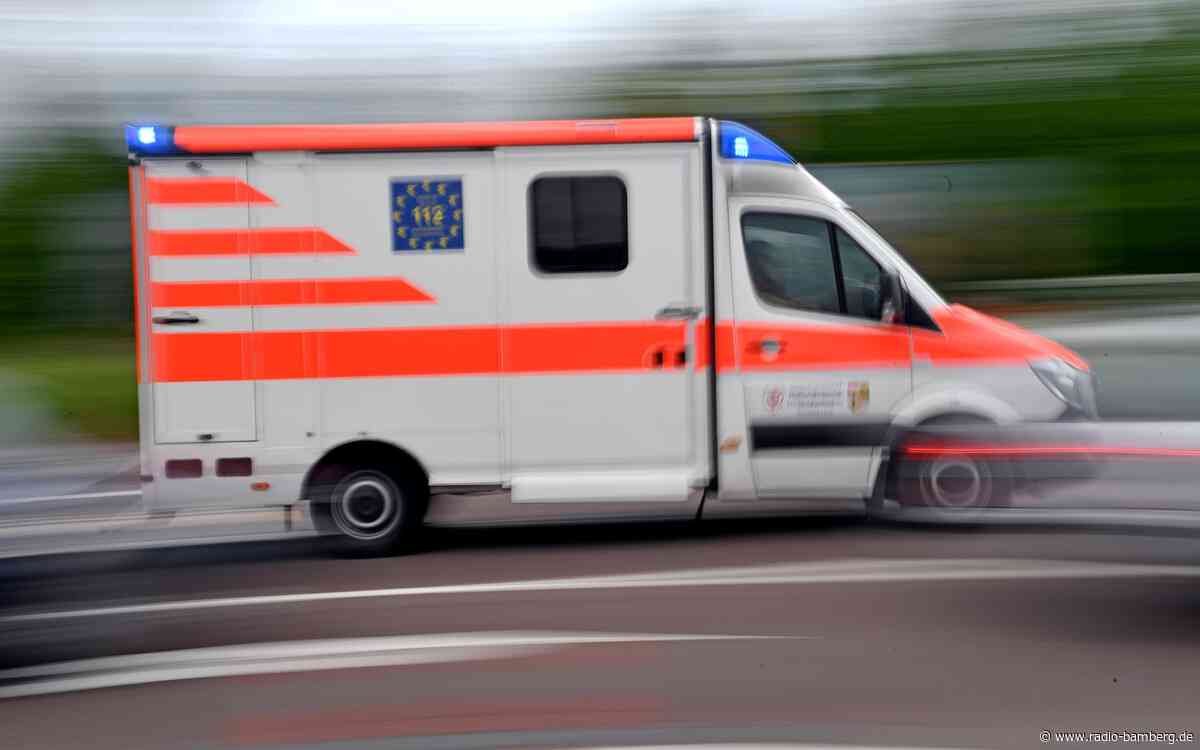 Fahrradfahrer von Radlader erfasst und schwer verletzt