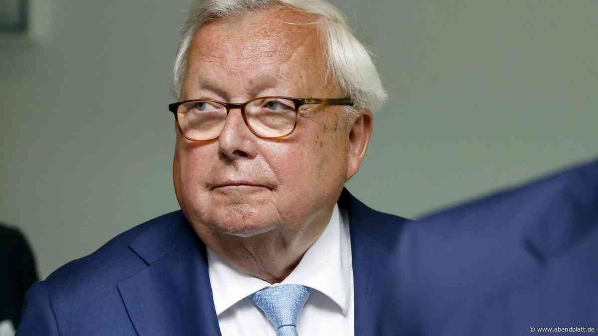 M.M. Warburg: Ex-Bank-Chef Christian Olearius gibt Anteile ab