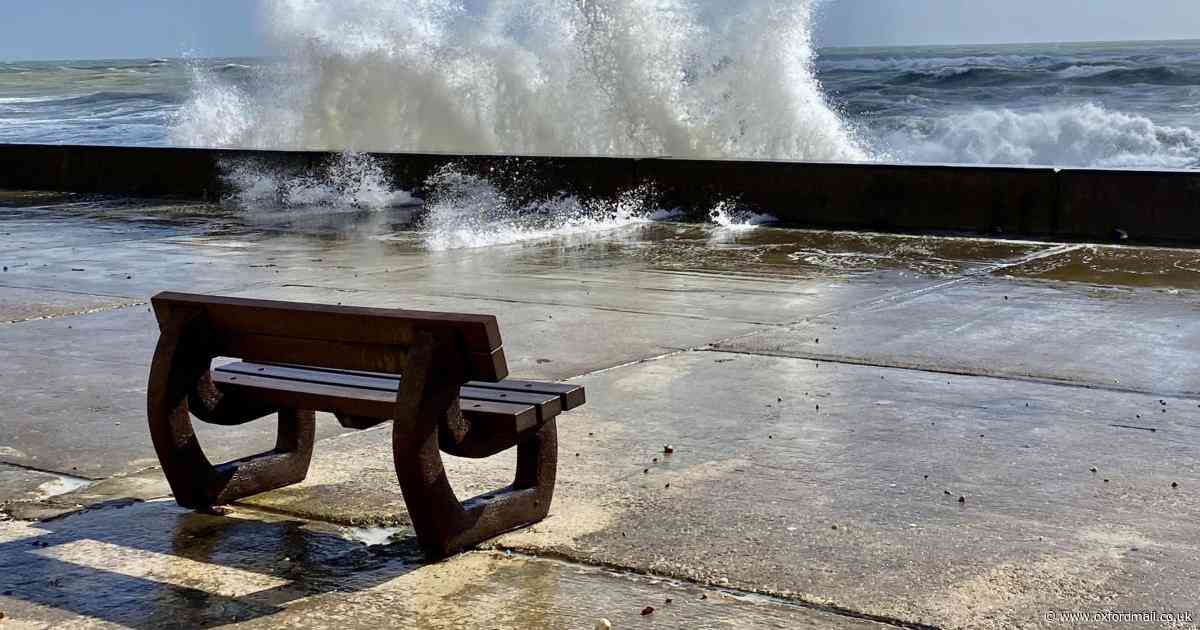 Stormy seaside scene in Brighton is photo of the week