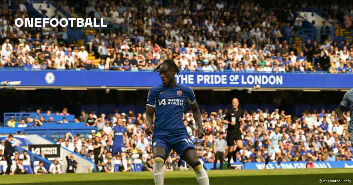 Report: Palace push hinges on Chelsea transfer decision