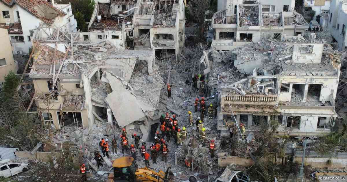 Iran threatens to strike US bases in vow to continue retaliatory blitz on Israel