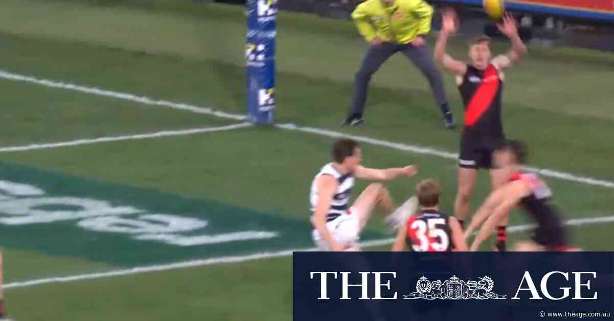 Jeremy Cameron slots his 5th at the 'G