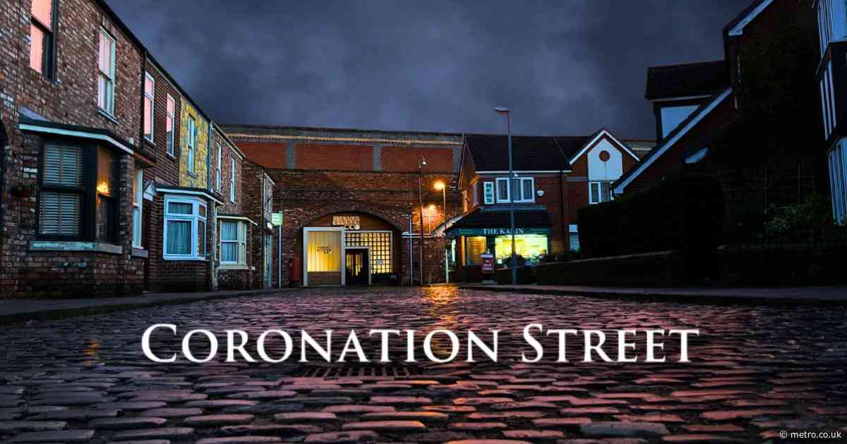 Cheating Coronation Street pair ‘exposed’ as two legends witness their antics