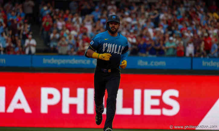 Schwarber provides the power in win against Jays