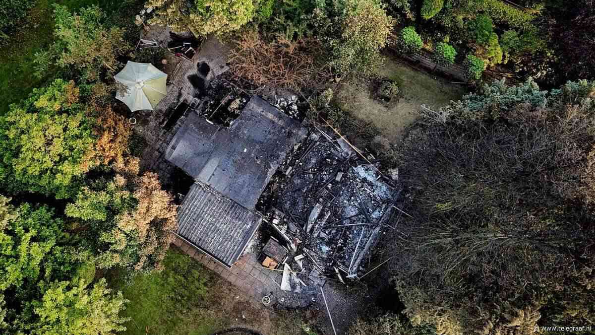 Man overleden door brand in chalet Haaren, vrouw zwaargewond