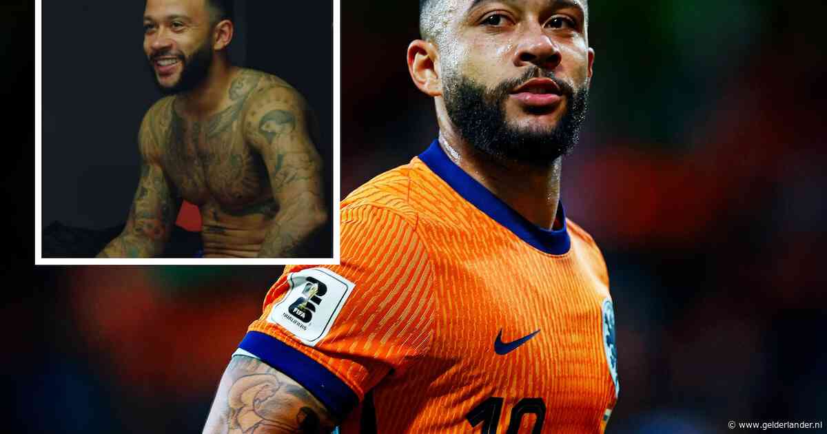 Memphis Depay spreekt ploeggenoten toe na recordgoal voor Oranje: ‘Jullie mogen me feliciteren als ik eroverheen ben’