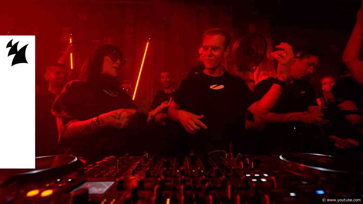 Indira Paganotto & Armin van Buuren - Dragon (Live B2B at ADE 2024)