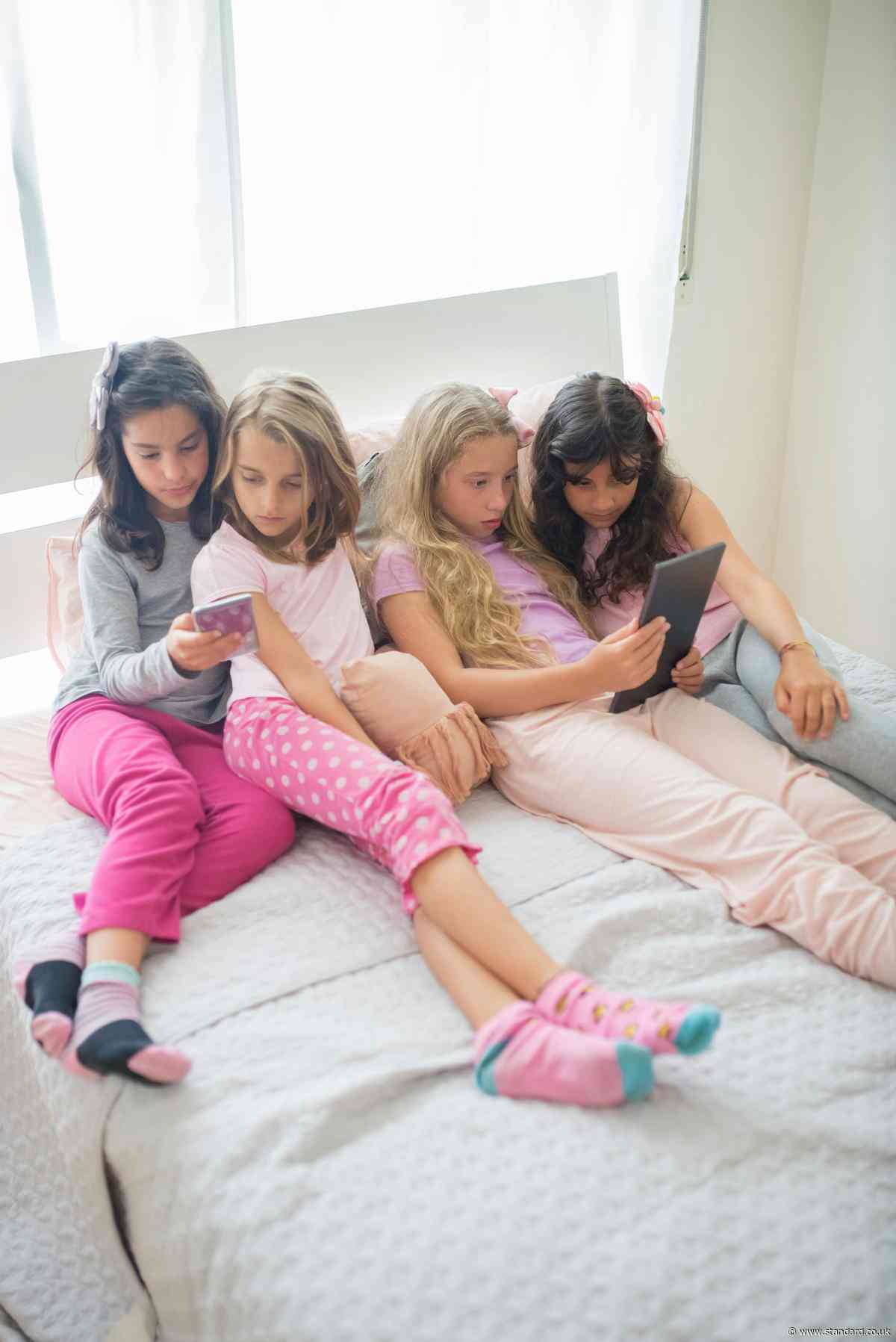 I didn't let my daughter have a smartphone until she was 14: here's how to do it without falling out
