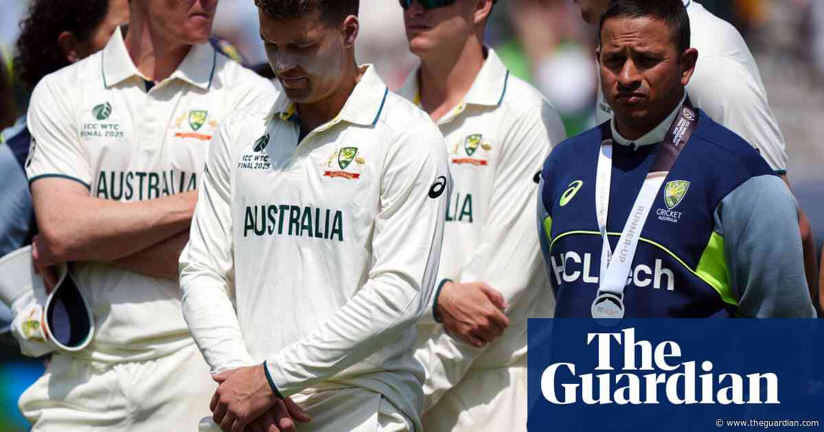 Australia get too clever and pay the price for batting order jumble | Geoff Lemon