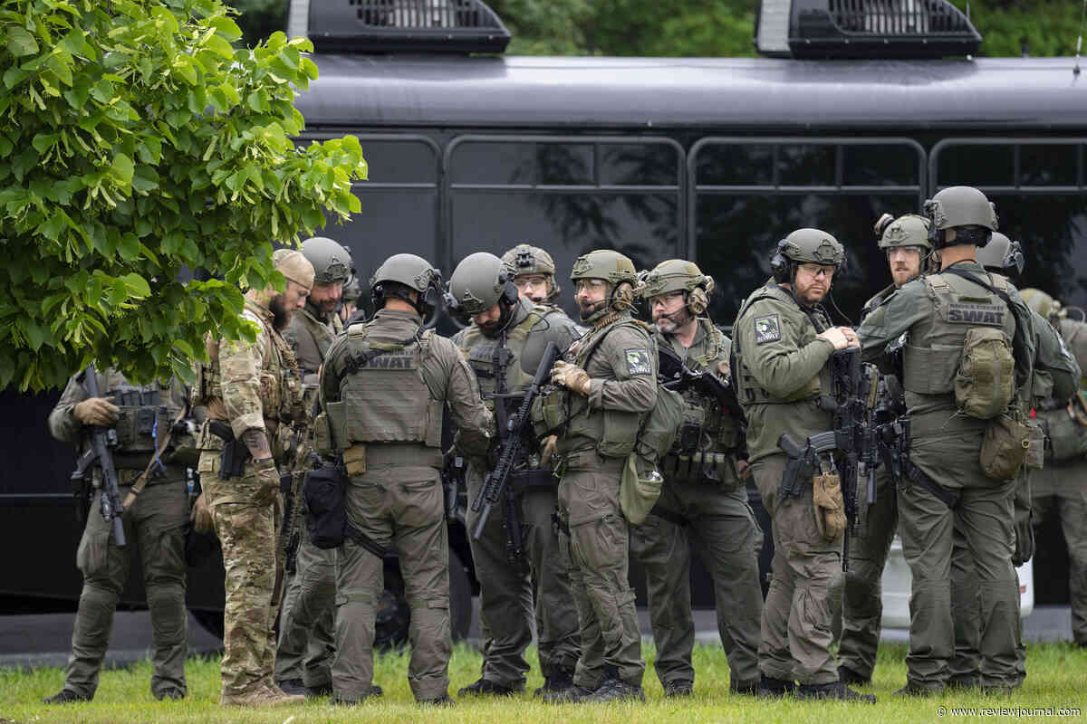 Authorities still searching for suspect in shooting of 2 Minnesota state lawmakers