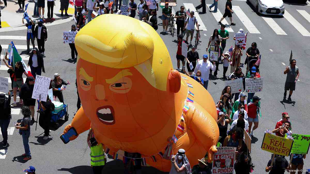 Parallel zu Trumps Parade: Überall in den USA wird gegen den "König" protestiert