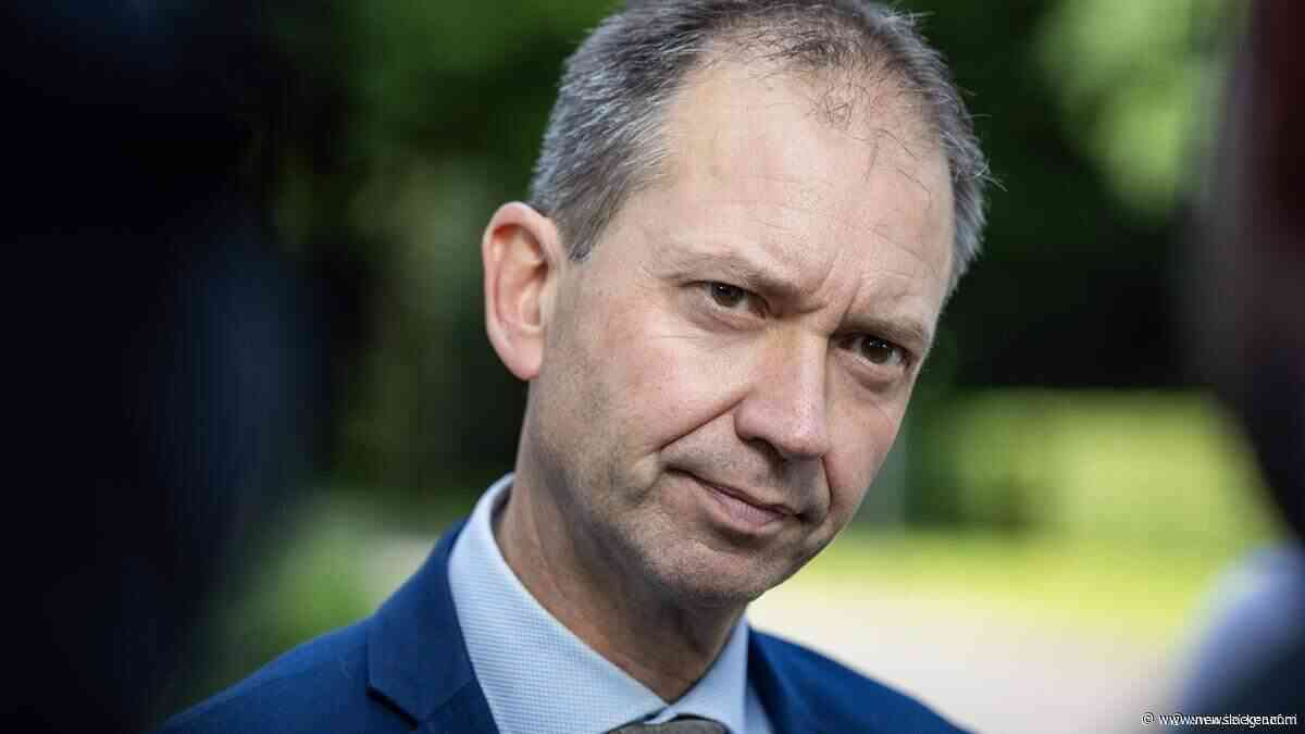 Eddy van Hijum wil lijsttrekker van NSC worden, Nicolien van Vroonhoven ziet er vanaf
