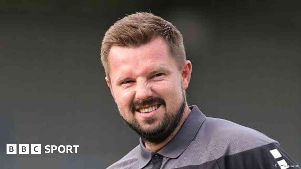 Halifax appoint Lakeland as new boss