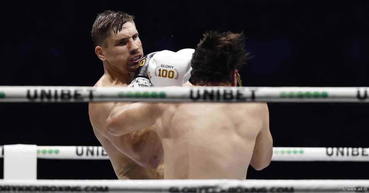 Rico Verhoeven blijft wereldkampioen, maar excuseert zich voor gebrek aan spektakel: 'Sorry, jongens'
