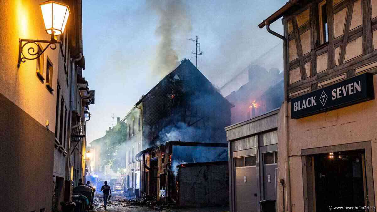 Großbrand in Villingen-Schwenningen - Gebäude eingestürzt