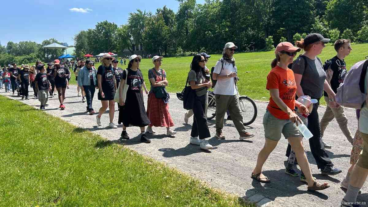 11th Spirit Walk on Mount Royal raises funds for healing retreat