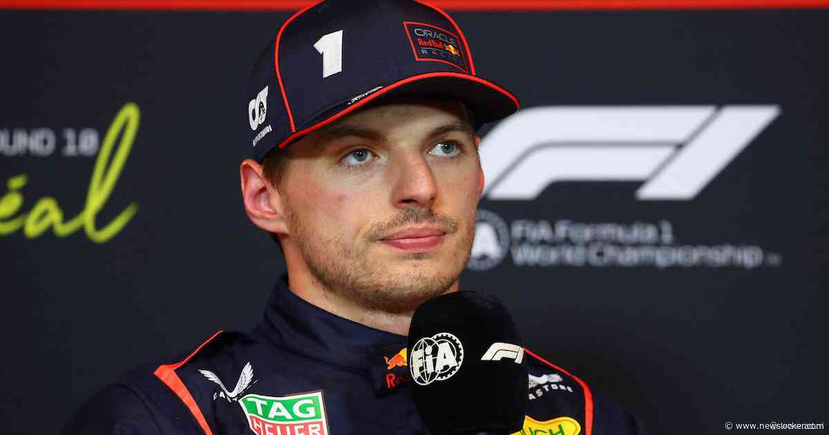 Max Verstappen helemaal klaar met vragen over strafpunten: ‘Ik zit echt af te tellen hoe lang die persconferentie nog duurt’