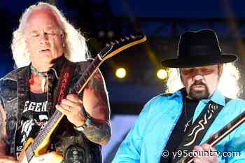 How Lynyrd Skynyrd Are Carrying Out Gary Rossington’s Final Wishes for the Band