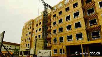 Fort Saskatchewan man killed in crane collapse at Saskatoon construction site