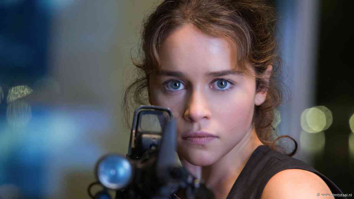 Emilia Clarke herinnert memorabel 'Game of Thrones'-moment: "Wie is in vredesnaam dat meisje?"