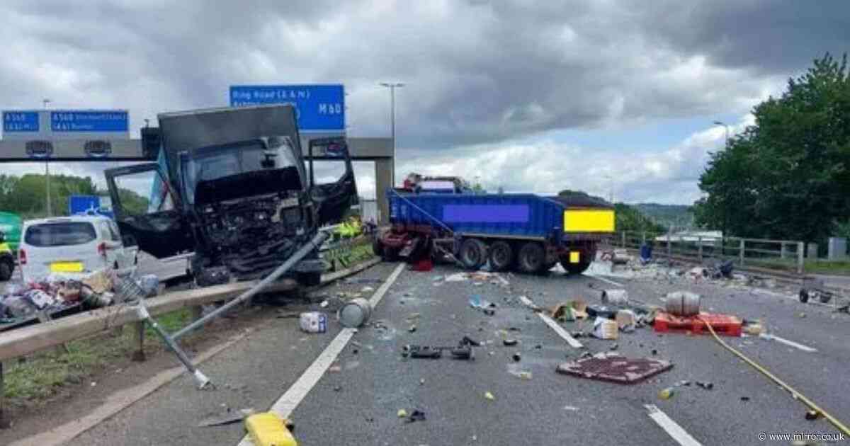 M60 closed LIVE: Smashed up lorries lay across motorway as drivers have 'miracle escape'