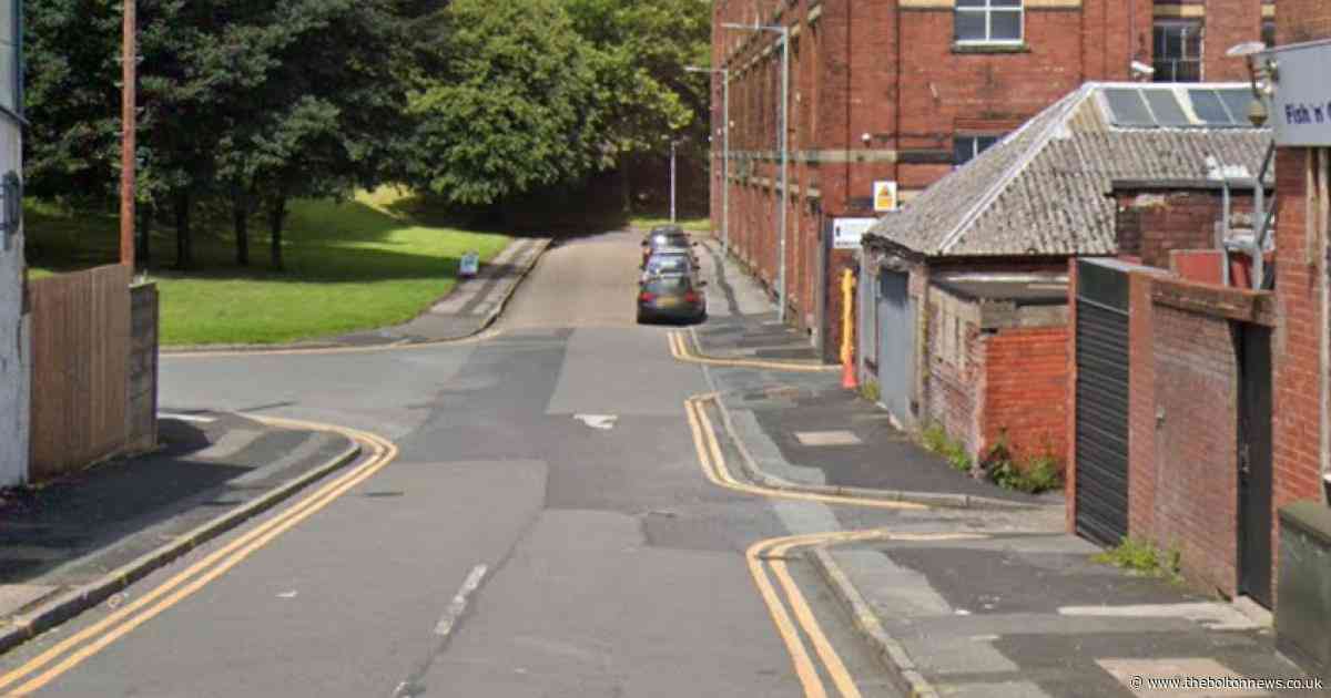 Thug  hit friend of a friend with a brick in drunken attack