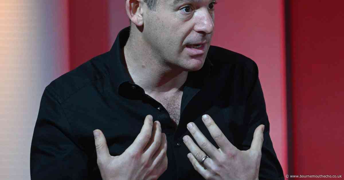 Martin Lewis warning to shoppers at 30 high street chains he says are 'wrong'