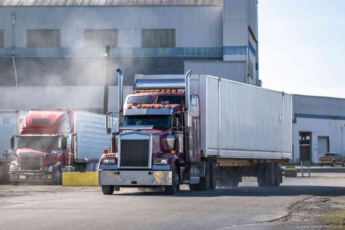 Scrapped safety proposal for semi-trucks means they can zoom down US highways at top speed