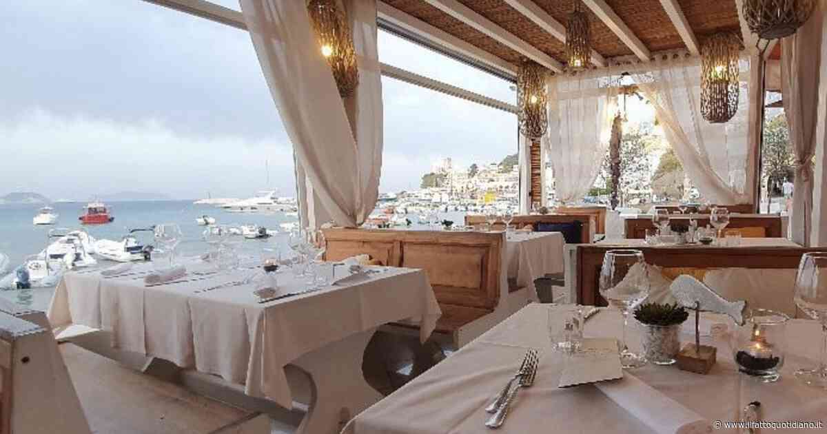 Pranzo a base di aragosta da 923 euro in quattro, lo scontrino è ‘d’oro’ ma il gestore non ci sta: “Vengono, fanno i signori, poi si lamentano”