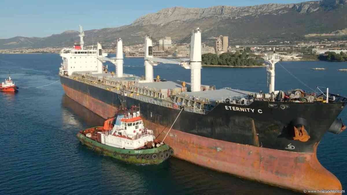 Twee opvarenden van vrachtschip op Rode Zee overleden na aanval