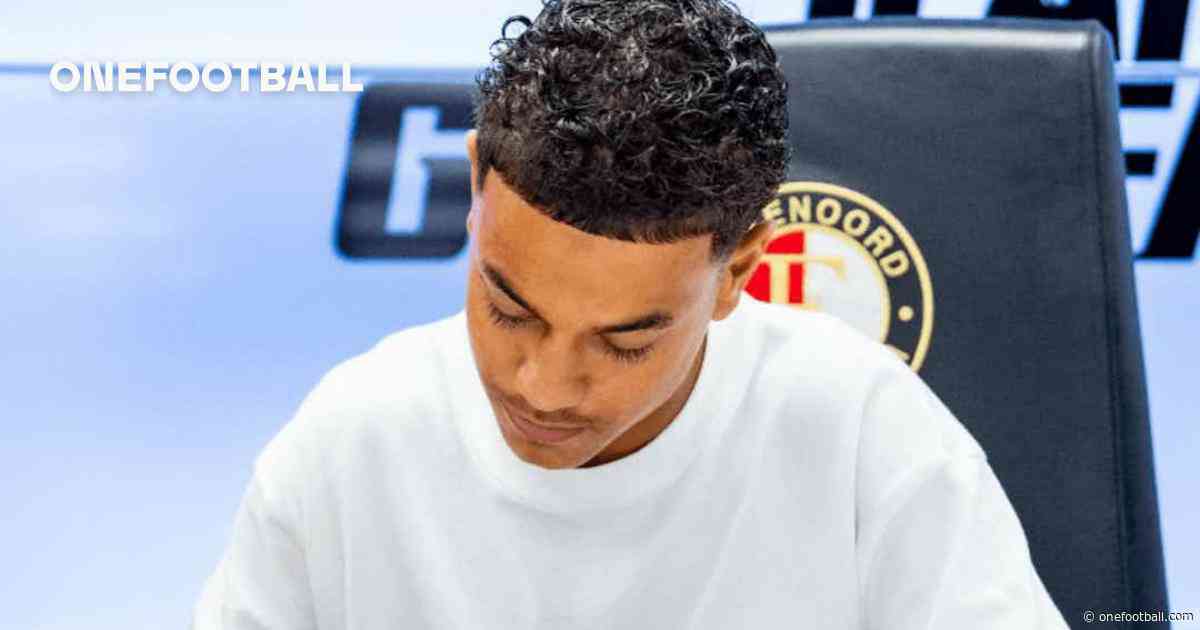 Teen talent swaps Ajax for Feyenoord