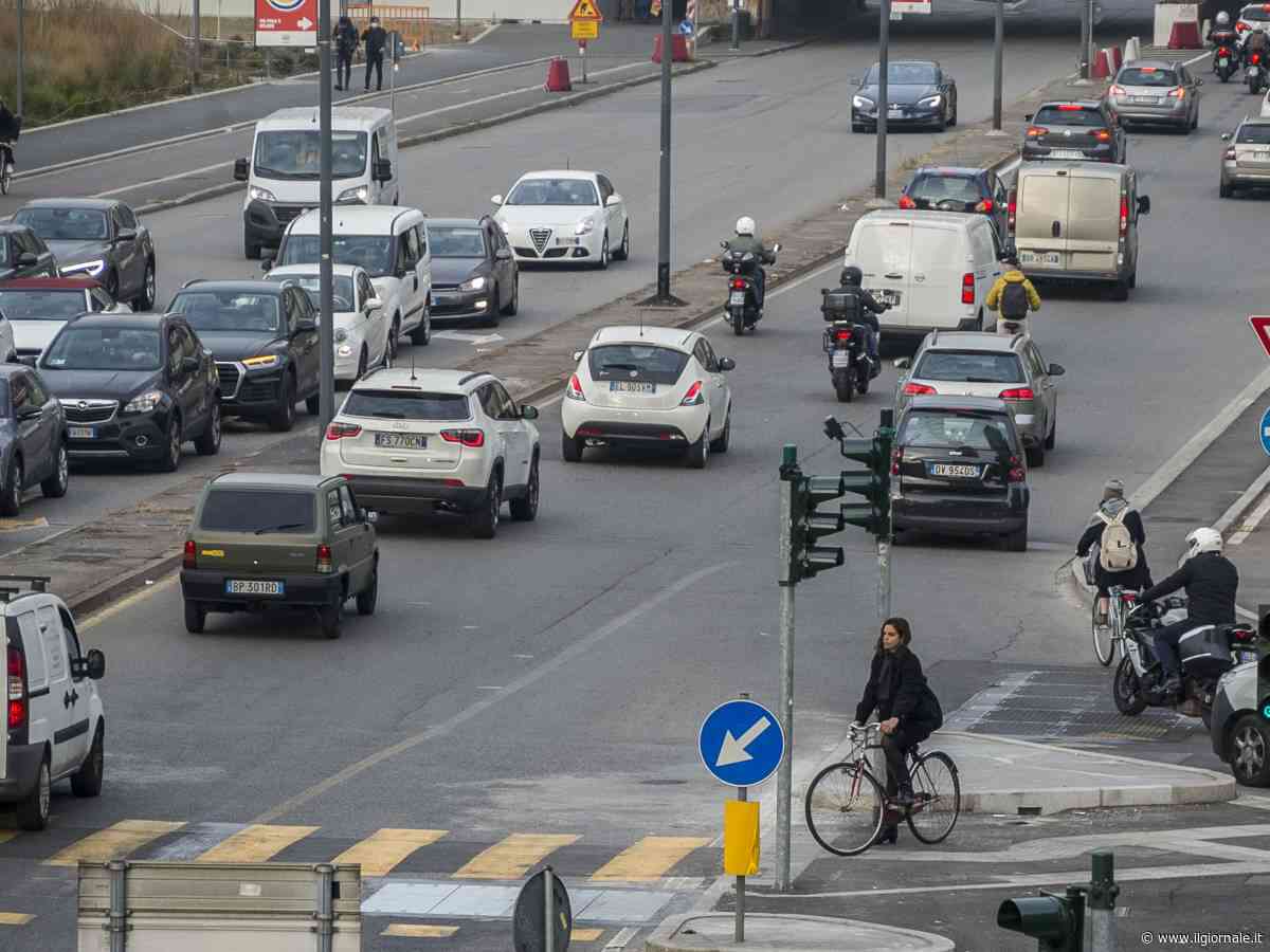 Stop ai diesel Euro 5 rinviato al 2026: un altro anno di respiro per il Nord