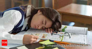 Teen anxiety and sleep: Why sleeping in on weekends helps, but only up to a point