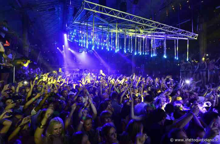 A Ibiza le ambulanze non bastano per via delle discoteche e scoppia la polemica: “Ingiusto che sia la popolazione locale a pagare”