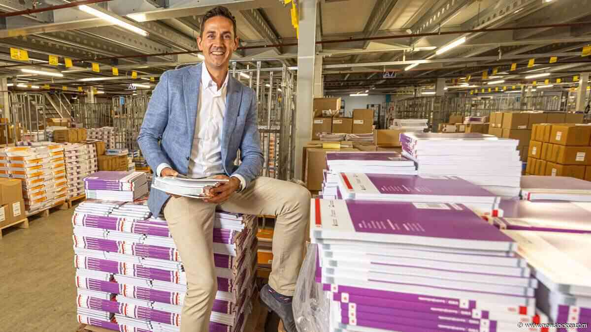 Schoolboekendistributeur Van Dijk beleeft topdrukte in zomervakantie: ’Negen miljoen boeken op tijd bij scholieren krijgen’