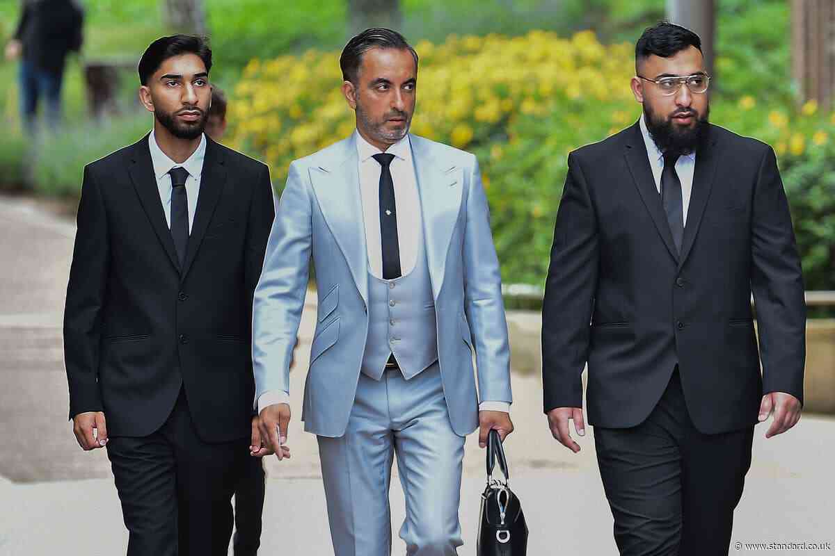 Pc in airport incident with brothers tells court conduct was ‘professional’