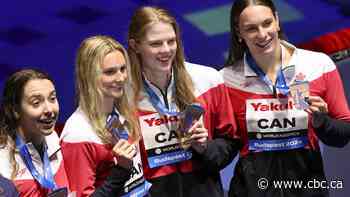 What does Penny Oleksiak's withdrawal mean for Canada's relay chances at swim world championships?