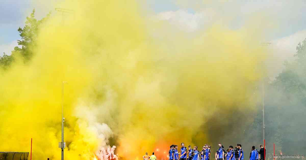 Vitesse voegt Duitse assistent aan staf toe