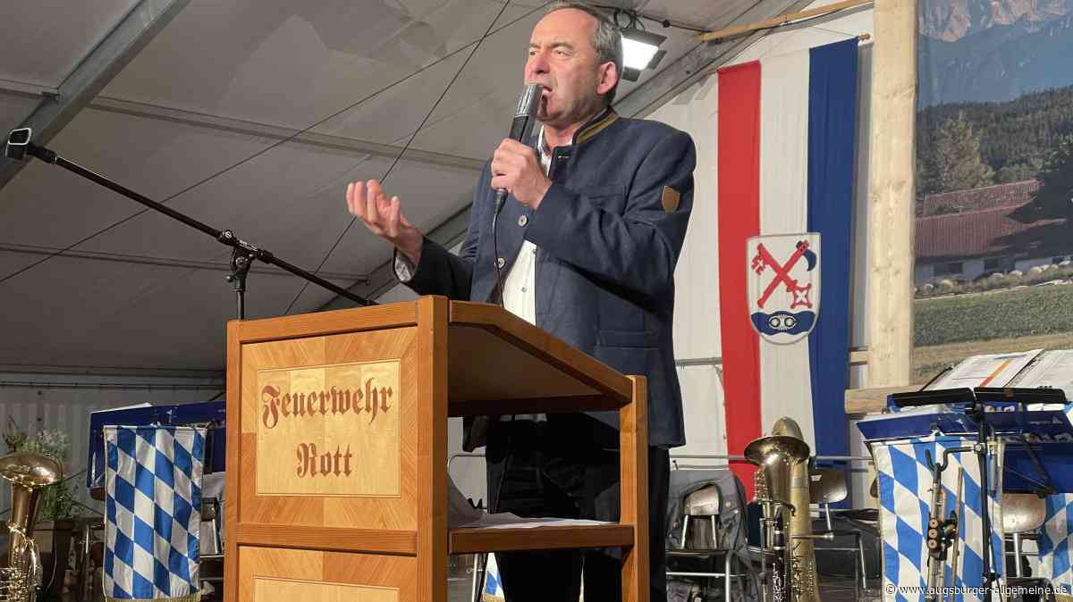 „Ohne Bauern kein Bayern“: Aiwanger lobt Verdienste der Bauern beim BDM-Milchbauernabend in Rott