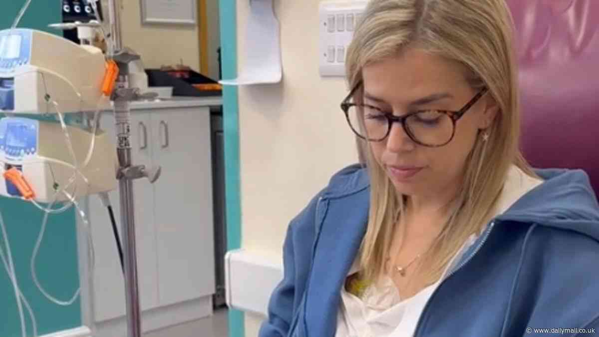 Mother, 43, who was given 40% chance of survival after bowel cancer diagnosis shares common night time symptom which is often ignored