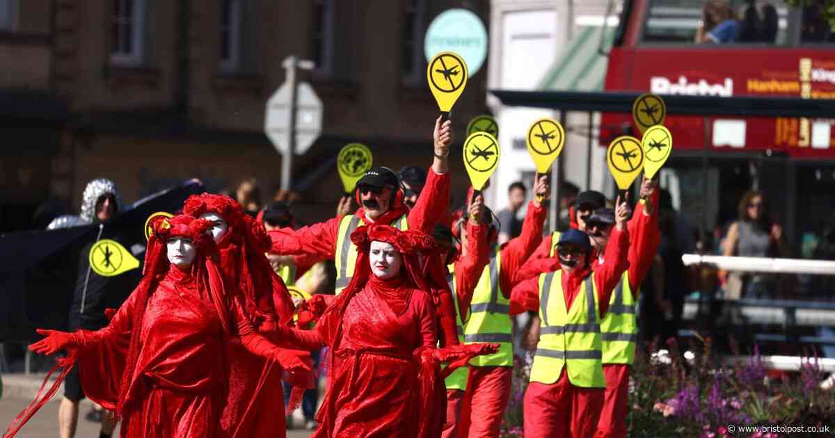 Protesters outside City Hall as multiple demos clash - live updates